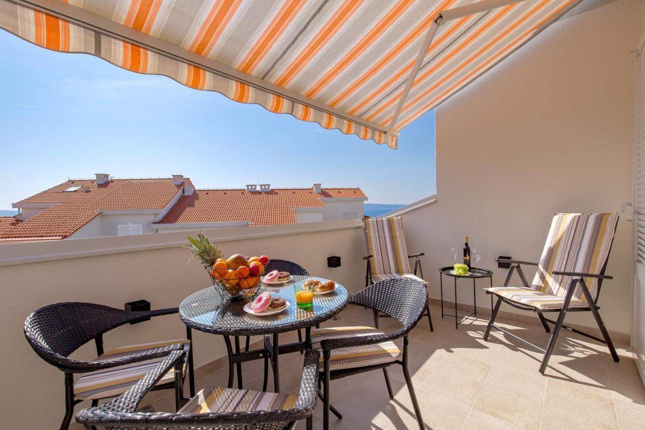 Luxury Studio Apartment Honeymoon Selce Exterior photo